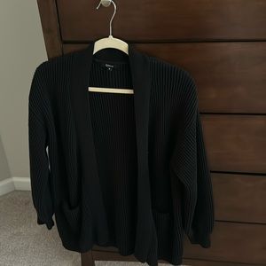 Quince organic cotton cardigan. Black; size small.